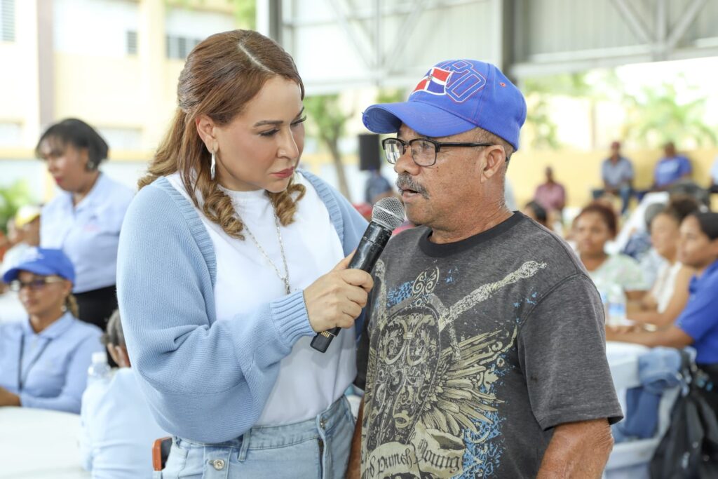 Familias de Hato Mayor exigen mayor cobertura en subsidios de Supérate